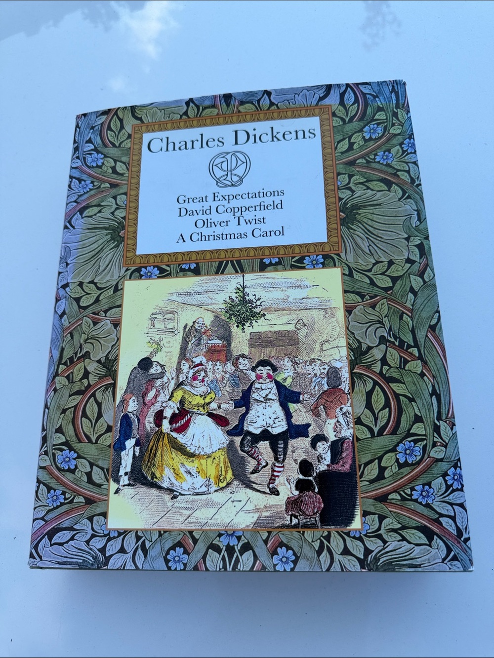 Charles Dickens Collection (Green Patterned Hardcover)